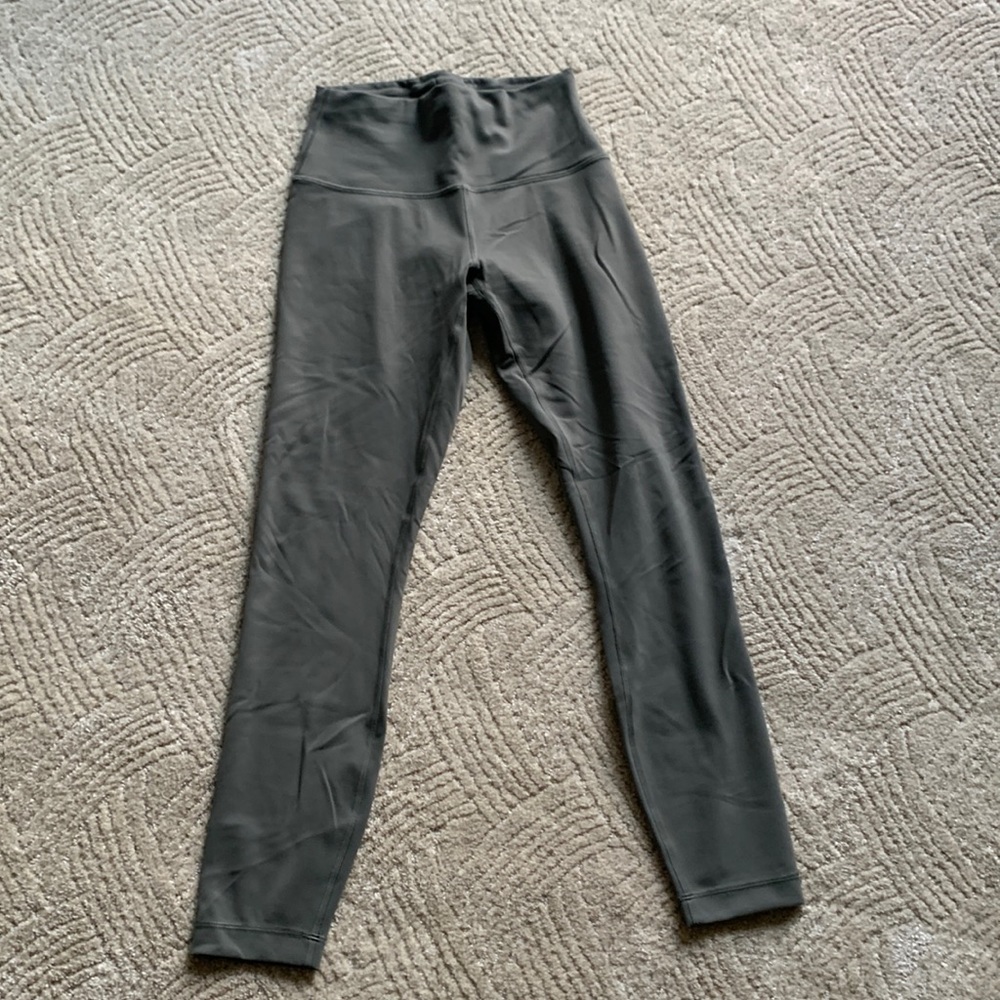 Lululemon Light Compression Tight Fatigue Green Size 6